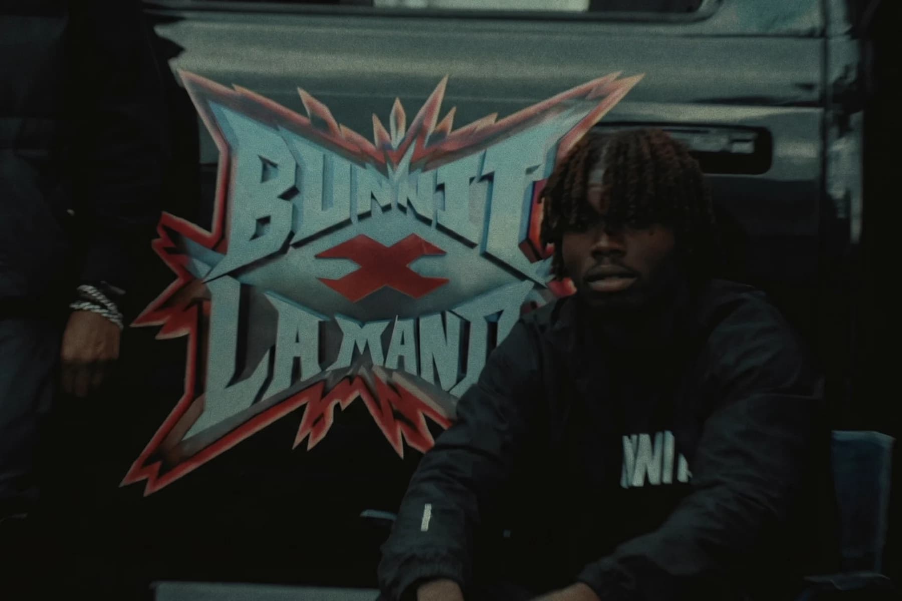 Bunnit × La Mano — Paris Drop · détail de création